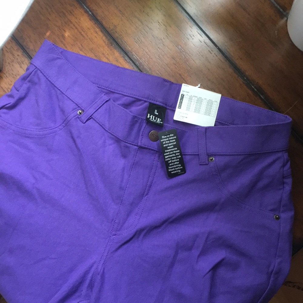 HUE Essential Denim Purple Capri Leggings